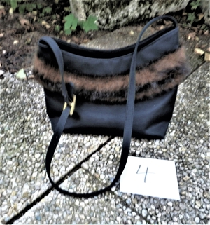 8 Handtaschen - Laptoptaschen - Umhängetaschen - ab 9 EUR Bild 10