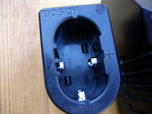 Bosch Akkuladegerät für Akkuwerkzeuge mit Ladeadapter Typ: AL1419DV 7,2-14,4V-1,9A Div.Akkus Bild 4