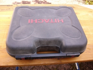 Hitachi 2G Akkubohrschrauber im Koffer mit Ladegerät und 2 Akkus Top-Gerät zu verkaufen. Bild 1