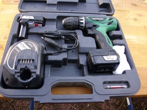 Hitachi 2G Akkubohrschrauber im Koffer mit Ladegerät und 2 Akkus Top-Gerät zu verkaufen. Bild 3