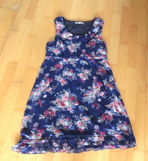 blaues Kleid mit bunten Blumen drauf Größe 40   42