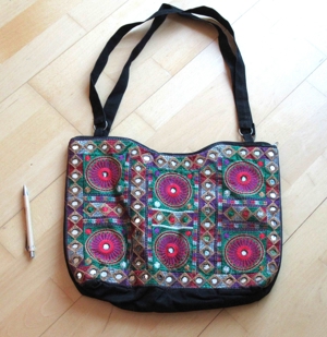 NEUE asiatische große Umhängetsche bunt mit Reißverschluß