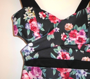raffiniertes schwarzes Kleid mit bunten Blumen XS Bild 3