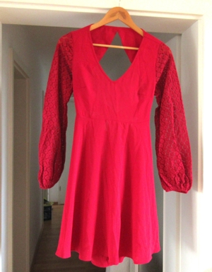 NEUES rotes raffiniertes Kleid mit langen Ärmeln Größe S Bild 4