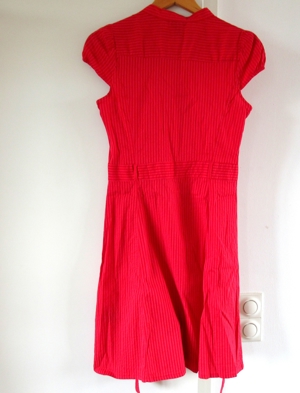 NEUWERTIGEs rotgestreiftes Kleid mit Bändel H & M Gr. 38 Bild 3