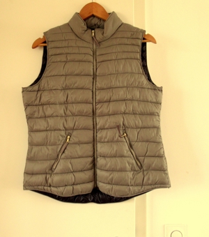 NEUWERTIGE grüngraue Steppweste von Mango Gr. L