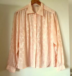 NEUWERTIGE helle langärmelige Bluse von Hämmerle Gr. 40