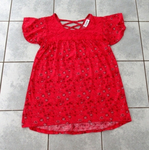 rotgeblümtes Hängerchen Größe 36 raff. Rücken