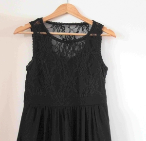 NEUWERTIGEs schwarzes Kleid oben Spitze von Vero Moda Gr. S Bild 4