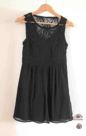 NEUWERTIGEs schwarzes Kleid oben Spitze von Vero Moda Gr. S Bild 2