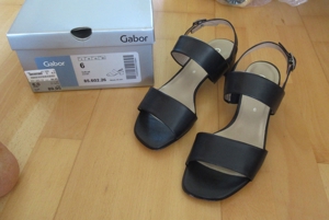 NEUE schwarze schlichte Sandalen on Gabor Größe 39 Absatz 40 mm