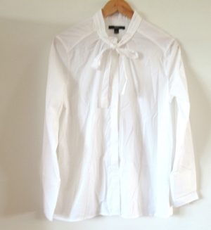 NEUWERTIGE weiße langärmelige Bluse Größe 42