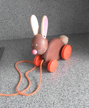 süßer Holznachziehhase Hase aus Holz von Djec