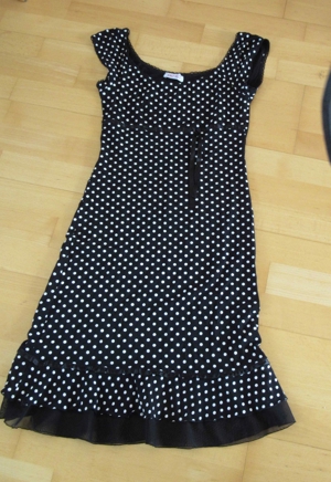nostalgisches schwarzes Kleid mit weißen Tupfen Größe S / M Bild 1