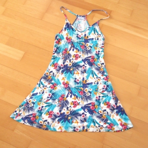 NEUES sommerliches Kleid mit tollem Rücken beachtime Gr. 36