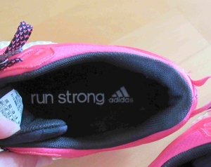 NEUE pinke Laufschuhe Größe 41 Adidas Run Strong Traxion Bild 3