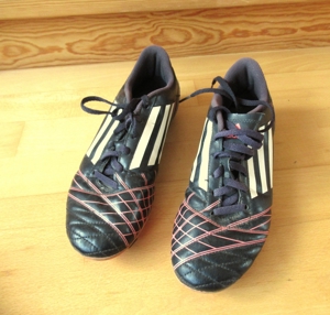 Fußballschuhe für Damen Größe 40 von Adidas