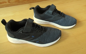 NEUE blaue Kinderturnschuhe Größe 31 Puma softfoam+