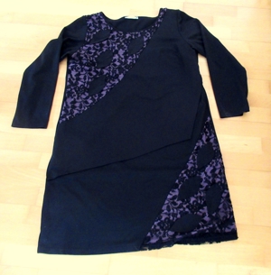 NEUWERTIGES wärmes schwarz violettes Kleid Größe 46   48 Bild 4