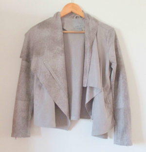 Neuwertige graue extravagante Jacke Größe 36 von Amisu Bild 1