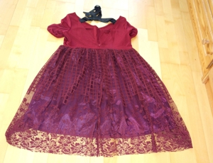 NEU bordeauxfarbenes Kleid mit tollem Ausschnitt Größe 46 Bild 2