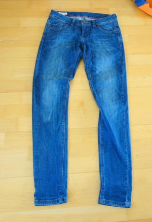 Neuwertige super Skinny Jeans Regular Größe 36 Bild 1