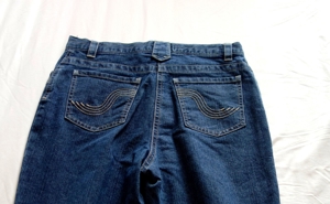 Neuwertige tolle blaue Jeans mit Nieten u Glitzer Größe 36 Bild 3