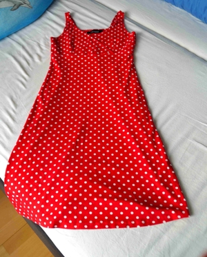 NEU / rotes Kleid mit weißen Tupfen Größe 38