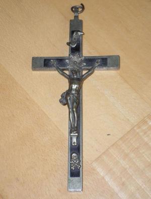 detailiertes altes Metallkreuz zum Dekorieren 14 cm mit Haken Bild 3