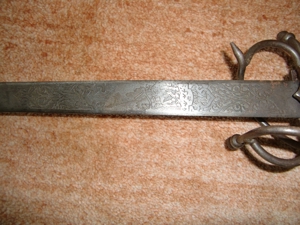 altes spanisches Schwert mit Bügelgriff Bild 6
