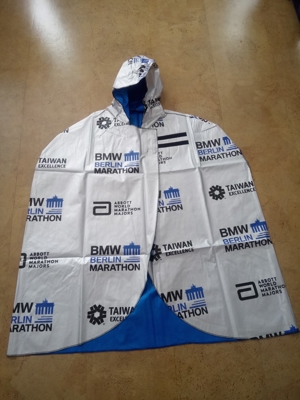 Berlin BMW Marathon Poncho 2019