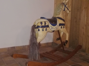Karussellpferd (Holz), Schaukelpferd Bild 4