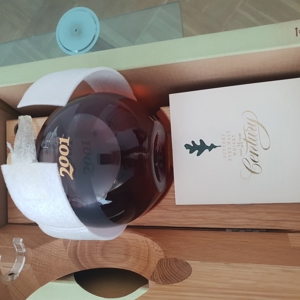 Suntory Century 2001, 21 Years Old Blended Japanischer Whisky. 43%. Sehr selten. Bild 3