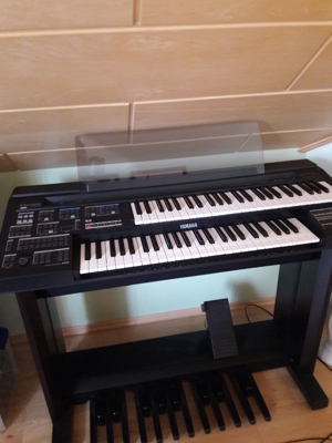 Yamaha Electone Orgel HE-6 Bild 1