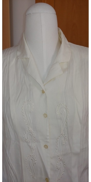 Elegante weiße Bluse mit Stickerei Bild 2
