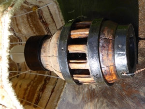 antike Rad-Naben-Lampe mit handgewebtem Schirm H 57 cm Bild 7