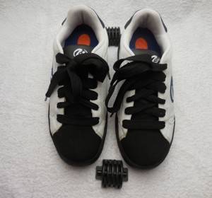   Heelys Rollschuhe Hurricane 7224, schwarz weiß blau, EU 39   Bild 2