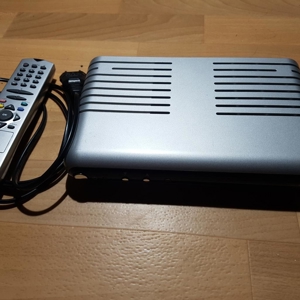 SATELLITEN RECEIVER + FERNBEDIENUNG