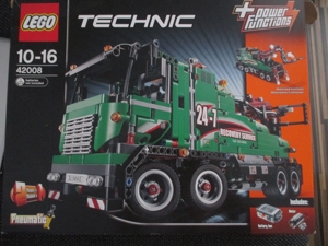LEGO Technic 42008 - Abschlepptruck Bild 1