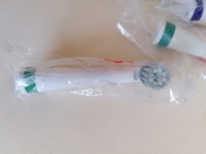 19 Stück Ersatzzahnbürsten Aufsteckzahnbürsten CURAmed GT-RT-01 Bild 3