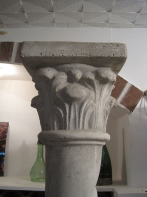 Römische Steinsäulen, Beton grau, armiert, gedrehte Ausführung Bild 2