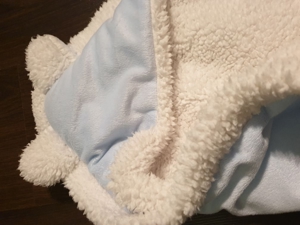 Umschlag/Schlafsack für Winter für ein neugeborenes in hellblau. Bild 3