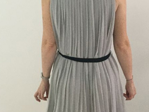 Sehr schönes Plisseekleid / Plissee Kleid Gr. 38 / 40 grau super Zustand Bild 1