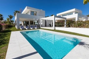 Marbella - Golf - Luxus - Villa - 8 SUITEN - Reduzierter Preis - In einer Traumhaften Lage Bild 1