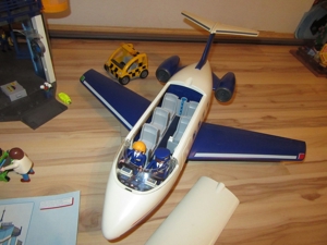 Playmobil 5007 AIRPORT Großer Flughafen und Flugzeug Bild 2