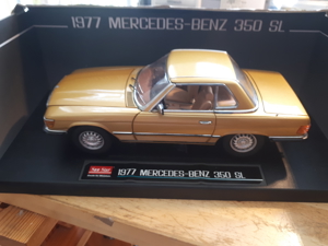 Modellautos 1:18--350 Coupe Mercedes Benz ---Sun Star OVP