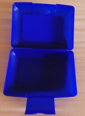 Butterbrotdose / Aufbewahrungsdose / Kunststoff blau ca. 17,5/12,5/5,5 cm NEU Bild 2