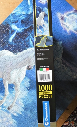 Clementoni-Puzzle 1000 Teile / Flouresierend / The White Stallion Bild 3