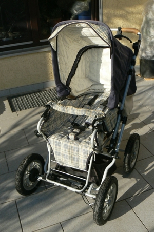 Knokin Wohlfühl-Kombi-Kinderwagen aus Ökotextilien Bild 1