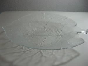 Glasschale in Blattform - neuwertig - Bild 1